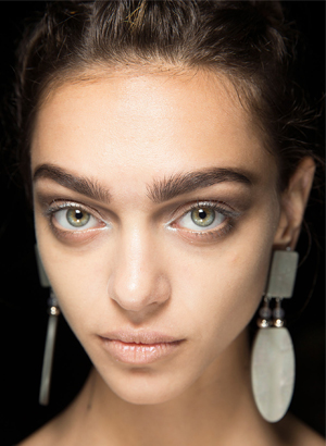 Make up, Runway, Milan fashion week, Ready-to-wear, SS 2015, แต่งหน้า, รันเวย์, เทรนด์, สปริง, ซัมเมอร์, 2015, Trend, นางแบบ, backstage, เครื่องสำอาง, ใหม่, ฮิต, Giorgio Armani