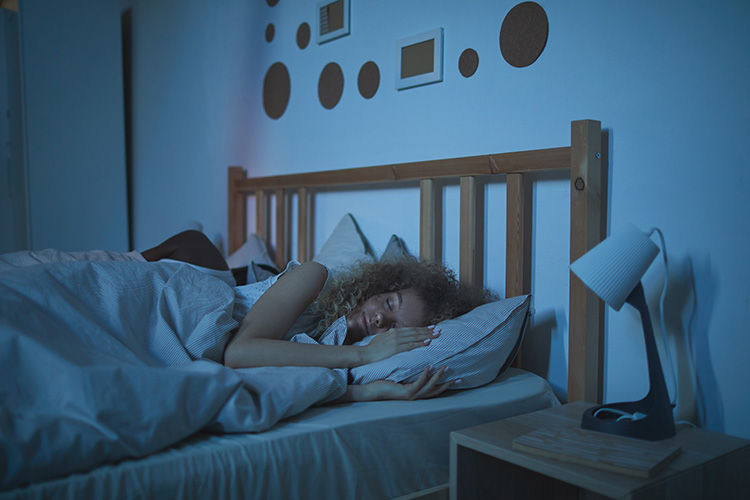 Beauty, Melatonin, เมลาโทนิน, นอนหลับ, พักผ่อน, ดูแลตัวเอง, Health, สุขภาพ, ดูแลผิวตอนนอน, บำรุงผิวก่อนนอน, สารสื่อประสาท, ฮอร์โมน, ทำให้นอน, หลับสนิท, ทำให้ง่วง, ผ่อนคลาย, ง่วงนอน, Smooth E Melatonin