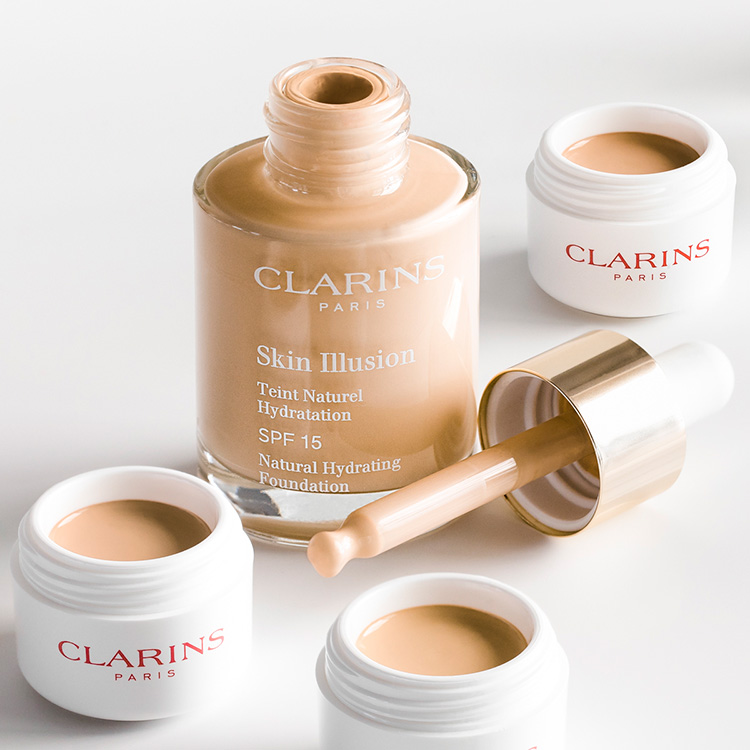 Beauty News, Clarins Skin Illusion Foundation, Clarins รองพื้นใหม่, Clarins มาใหม่, Clarins คอลเลคชั่นใหม่, Clarins รองพื้นบางๆ, Clarins รองพื้นใสๆ, Clarins รองพื้นเบาๆ, Clarins รองพื้นออกใหม่, Clarins รองพื้นเนื้อเซรั่ม, รองพื้นเซรั่ม, รองพื้นออยล์, รองพื้นเป็นธรรมชาติ, รองพื้นใหม่, รองพื้นเบาๆ, ร้องพื้นหน้าฉ่ำ, รองพื้นหน้าไม่แห้ง
