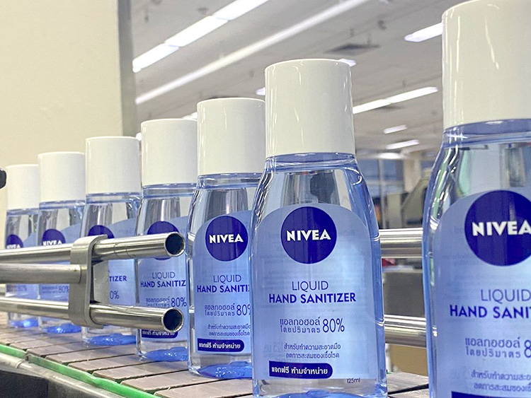 Beauty News, นีเวีย, Nivea, ไบเออร์สด๊อรฟ (ประเทศไทย), ยูเซอริน, Eucerin, แอลกอฮอล์, แอลกอฮอล์ล้างมือ, บริจาค, แจก, ทำบุญ, โรงพยาบาล, สถานสงเคราะห์, โควิด-19, Covid-19