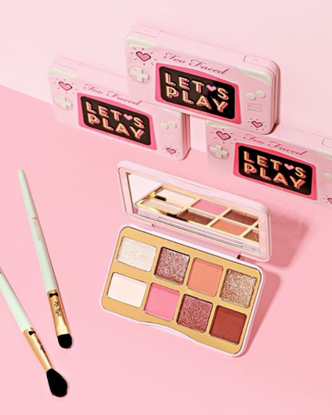 Beauty News, Too Faced, อายแชโดว์, พาเลท, แต่งตา, ออกใหม่, คอลเลคชั่นใหม่, อายแชโดว์พาเลทมินิ, Let's Play Eyeshadow Palette, That's My Jam Eyeshadow Palette, Light My Fire Eyeshadow Palette, Kitty Likes to Scratch Eyeshadow Palette, Be My Lover Doll Size Eyeshadow Palette (Limited Edition)