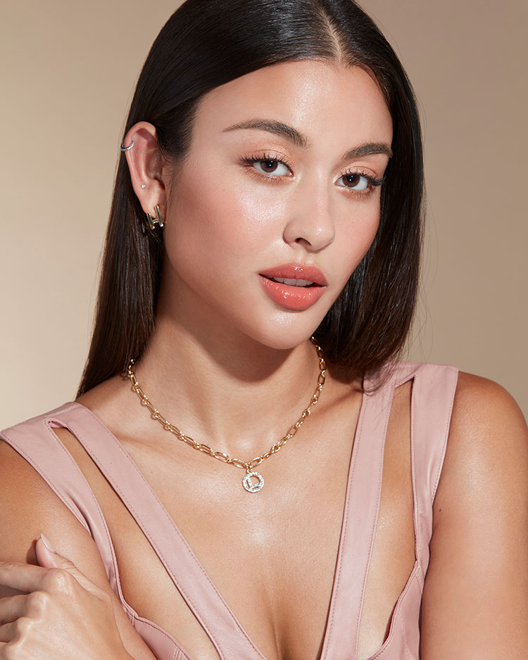 Beauty News, LYN Beauty, LYN,​ ลิน, ลิน บิวตี้, เมคอัพไอเทม, เครื่องสำอาง, แบรนด์ไทย, วีแกน, Vegan, แบรนด์ใหม่, ออกใหม่, แป้ง, รองพื้น, อายแชโดว์, ลิปสติก, ลิปกลอส, อายไลเนอร์, มาสคาร่า, ดินสอเขียนคิ้ว, เจลแต่งคิ้ว, น้ำหอม