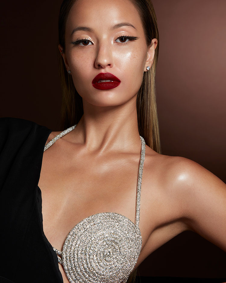 Beauty News, LYN Beauty, LYN,​ ลิน, ลิน บิวตี้, เมคอัพไอเทม, เครื่องสำอาง, แบรนด์ไทย, วีแกน, Vegan, แบรนด์ใหม่, ออกใหม่, แป้ง, รองพื้น, อายแชโดว์, ลิปสติก, ลิปกลอส, อายไลเนอร์, มาสคาร่า, ดินสอเขียนคิ้ว, เจลแต่งคิ้ว, น้ำหอม