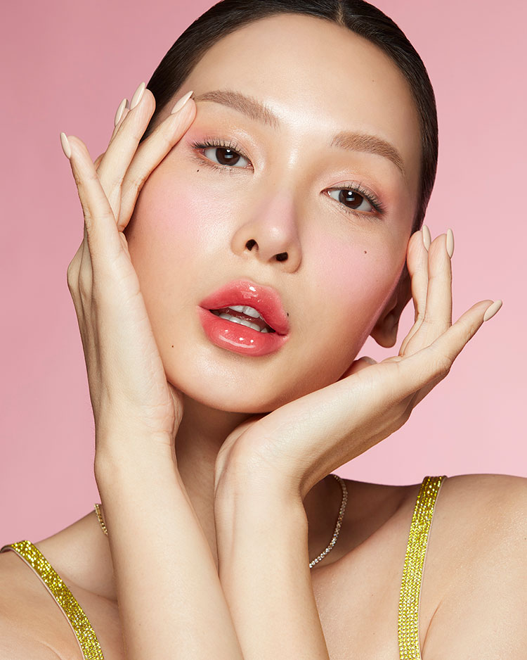Beauty News, LYN Beauty, LYN,​ ลิน, ลิน บิวตี้, เมคอัพไอเทม, เครื่องสำอาง, แบรนด์ไทย, วีแกน, Vegan, แบรนด์ใหม่, ออกใหม่, แป้ง, รองพื้น, อายแชโดว์, ลิปสติก, ลิปกลอส, อายไลเนอร์, มาสคาร่า, ดินสอเขียนคิ้ว, เจลแต่งคิ้ว, น้ำหอม