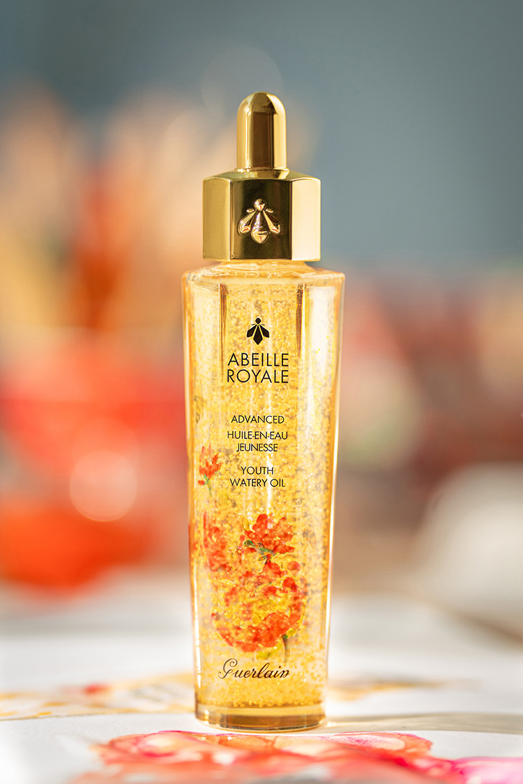 Beauty News, Guerlain, Guerlain World Bee Day 2023, เกอร์แลง, วันผึ้งโลก, 20 พ.ค., Abeille Royale Advanced Youth Watery Oil, เซลีน เคลย์ร็อง, ศิลปินฝรั่งเศส, อนุรักษ์ผึ้ง, Bees Conservation Programme