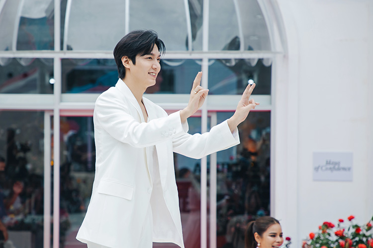 Beauty News, อีมินโฮ, Lee Minho, แบรนด์แอมบาสเดอร์, ULTHERAPY, MERZ AESTHETIC EXPO, HAUS OF CONFIDENCE, See My Skin, Lift My Way, อีเวนท์, กิจกรรมพิเศษ, ลานพาร์คพารากอน, สยามพารากอน