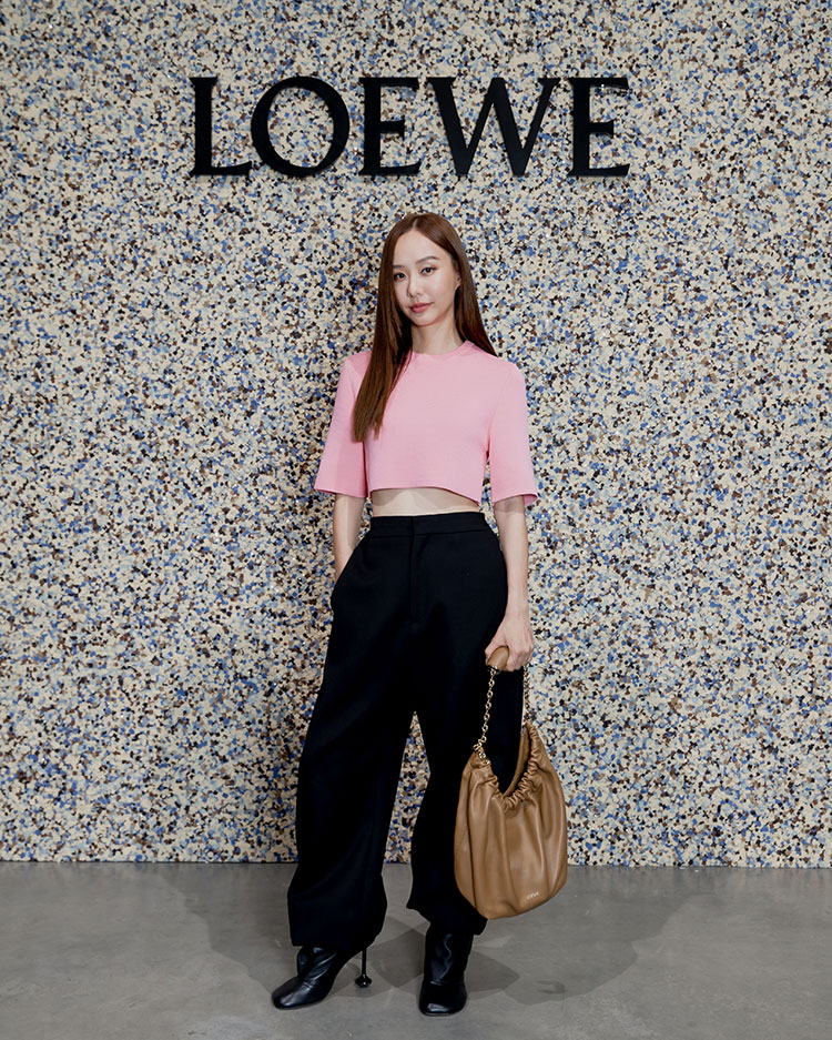 Fashion News, LOEWE, โลเอเว่, คอลเลคชั่นใหม่, FALL/WINTER 2023, ฤดูใบไม้ร่วง-ฤดูหนาว 2023, ต้าเหนิง กัญญาวีร์, เจเจ กฤษณภูมิ, เต้ย จรินทร์พร, พีช พชร, แพท ชญานิษฐ์, ภูวิน ภูวินทร์