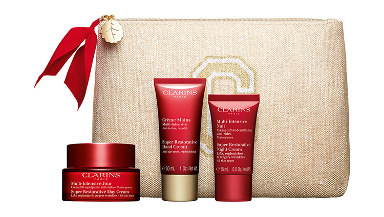 Beauty News, Clarins, Holiday 2023, Embrace the Parade of Surprises, ชุดของขวัญ, เซ็ตของขวัญ, เทศกาล, ปีใหม่, คริสต์มาส, ราคาสุดคุ้ม, เซ็ตผลิตภัณฑ์, DOUBLE SERUM, FACIAL LIFT, LIP OIL, Face Oil, Body Oil