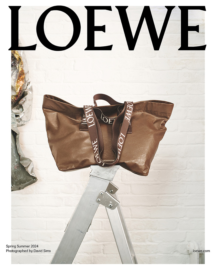 Fashion News, LOEWE, LOEWE Men, Spring/Summer 2024, โกบอลแบรนด์แอมบาสเดอร์, Global Brand Ambassador, Jamie Dornan, Omar Apollo, Puzzle fold tote, Campo, Lynda Benglis, David Sims