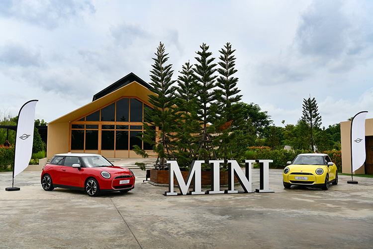 Lifestyle News,  มินิ ประเทศไทย, มินิคูเปอร์ เอสอี, ใหม่, มินิมอล, The new MINI Cooper SE, รถยนตร์, 3 ประตู, รถมินิ, รถไฟฟ้า, พลังงานไฟฟ้า, มินิพลังงานไฟฟ้า, ราคา, เท่าไร