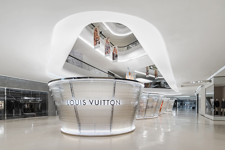 Fashion News, เซ็นทรัล เอ็มบาสซี, หลุยส์ วิตตอง, Central Embassy, Louis Vuitton, ป๊อปอัพสโตร์, แฟชั่น, ช้อปปิ้ง, คอลเลคชันใหม่, Fall-Winter 2024